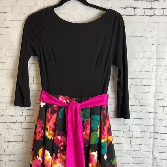 Eliza J Marlow Black 3/4 Length Sleeve Floral Scoop Neck Gown Size 2 Bow Modest - Picture 4 of 16